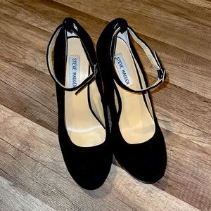 Steve Madden Shoes Steve Madden Black Suede